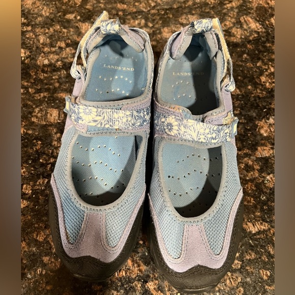 Lands' End Shoes - Lands Ends Woman’s Hiking Mary Jane Shoes Size 6